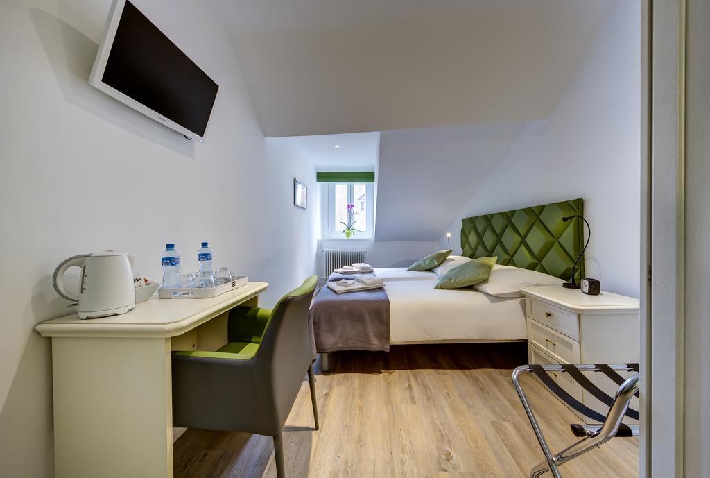 Hotel Du Raisin Lausanne Eksteriør bilde